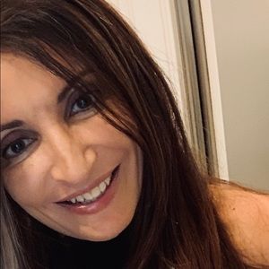 Meet your Posher, Daniela